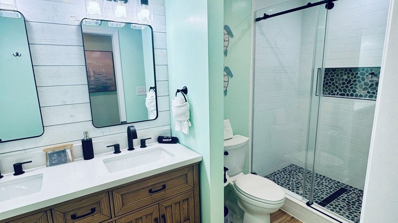 Photo of Bathroom in East End