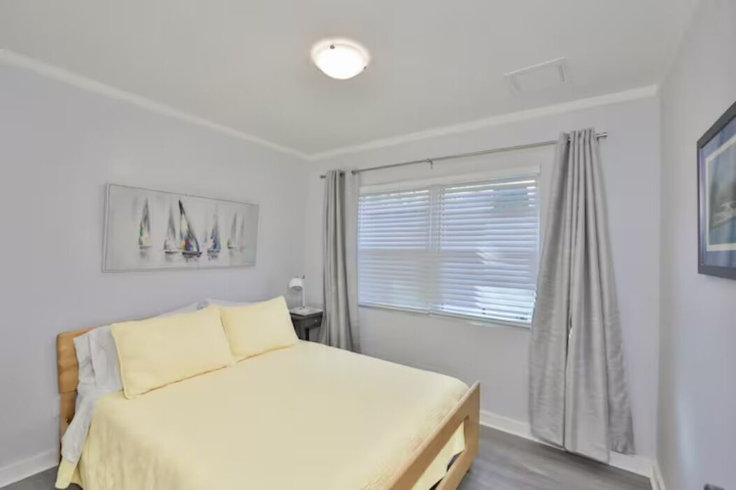 Photo of Bedroom in North Hyde Park