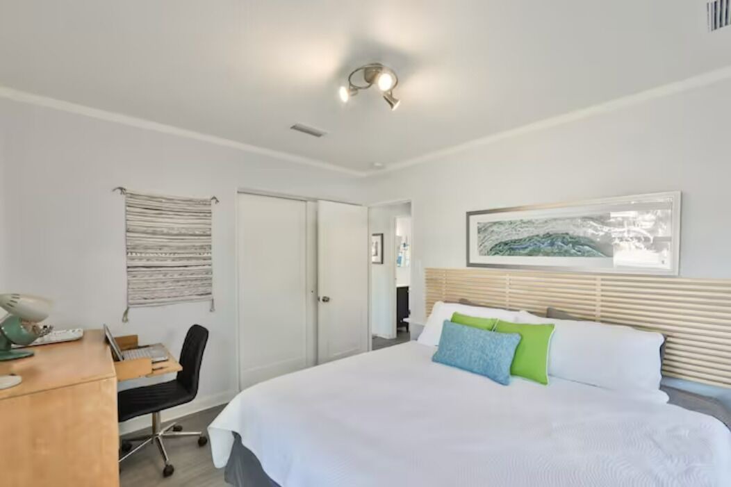 Photo of Bedroom in North Hyde Park