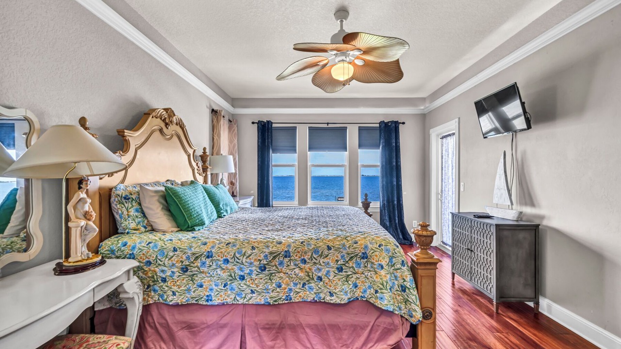 Photo of Bedroom in Mary Esther