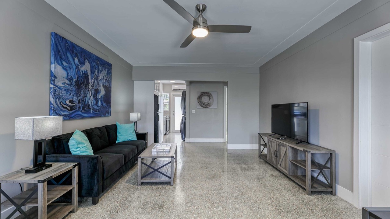 Photo of Livingroom in Wilton Manors
