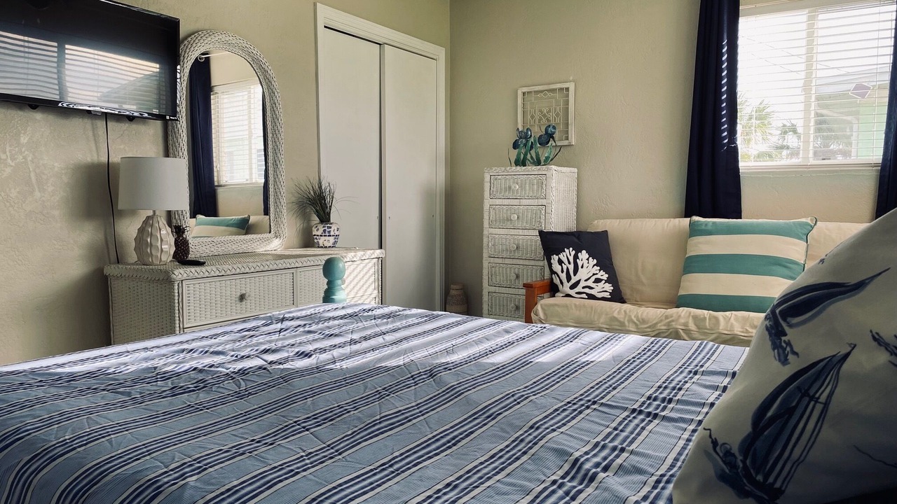 Photo of Bedroom in Ormond-by-the-Sea