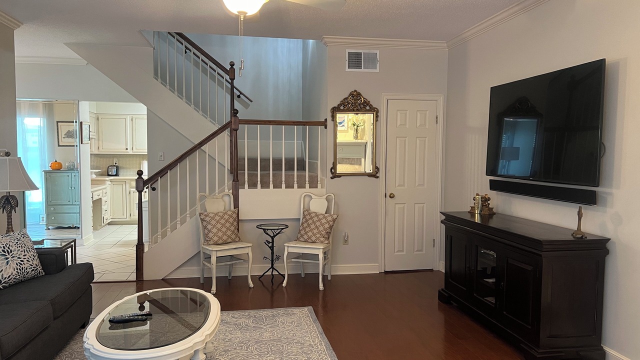 Photo of Livingroom in Lewisburg