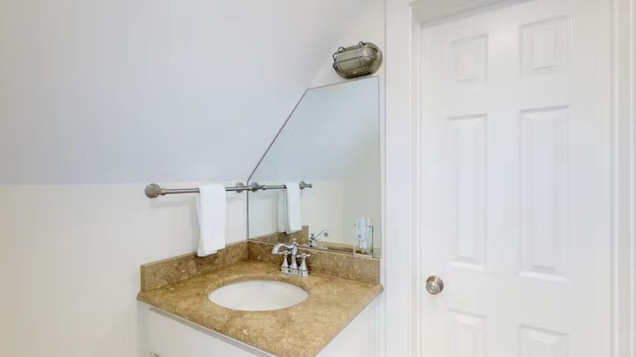 Photo of Bathroom in East End