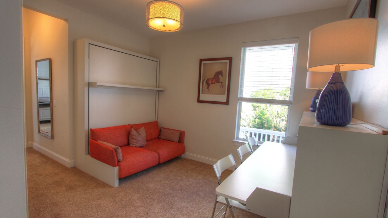 Photo of Livingroom in Clipper Cove