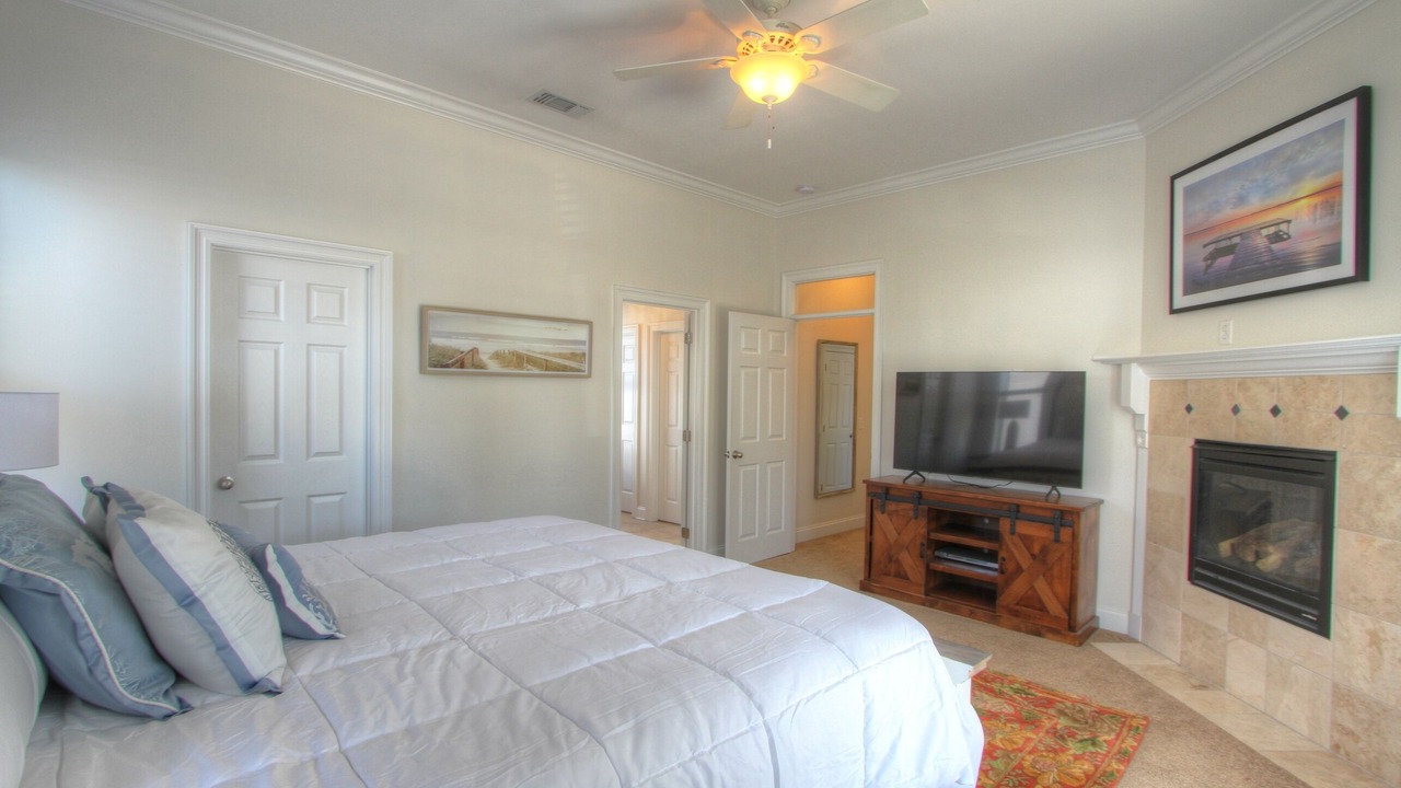 Photo of Bedroom in Clipper Cove