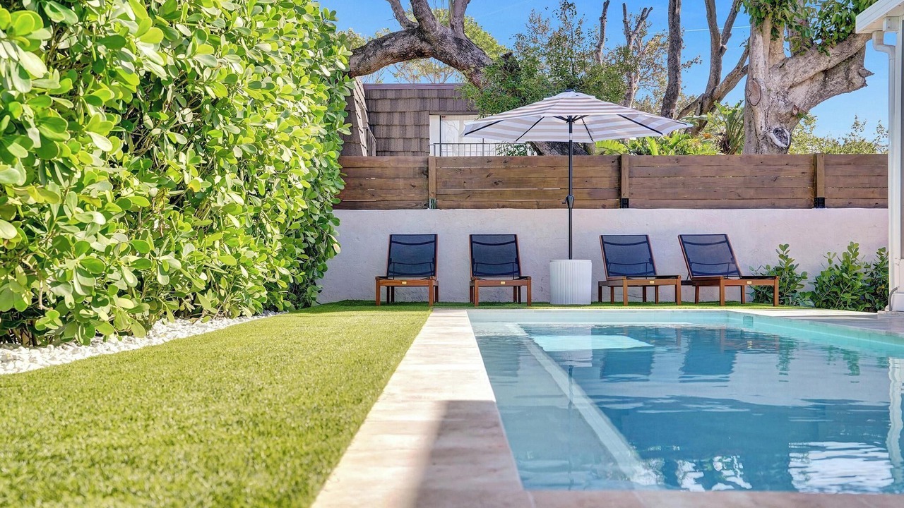 Photo of Outdoor in Tropic Palms