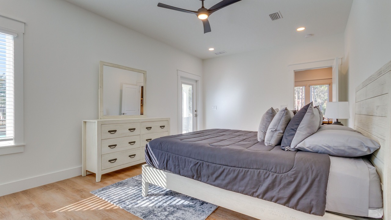 Photo of Bedroom in Gulf Breeze