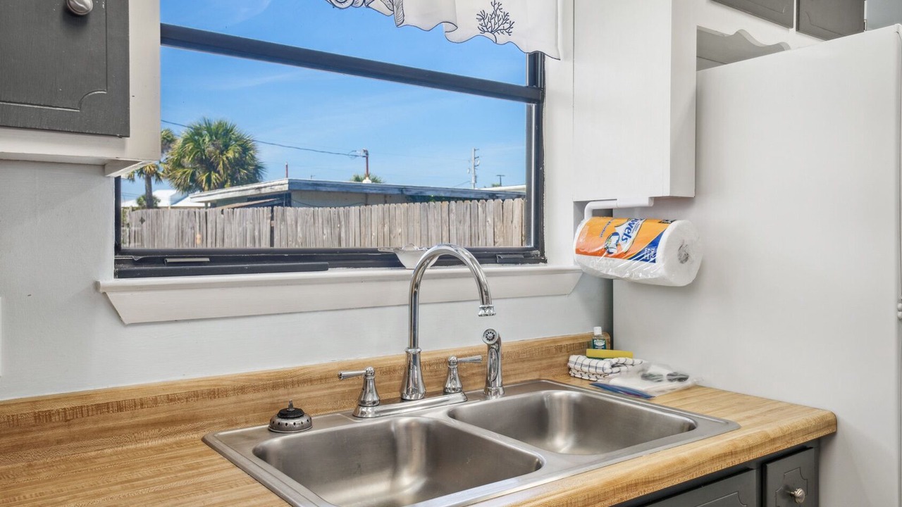 Photo of Kitchen in Silver Sands Beach