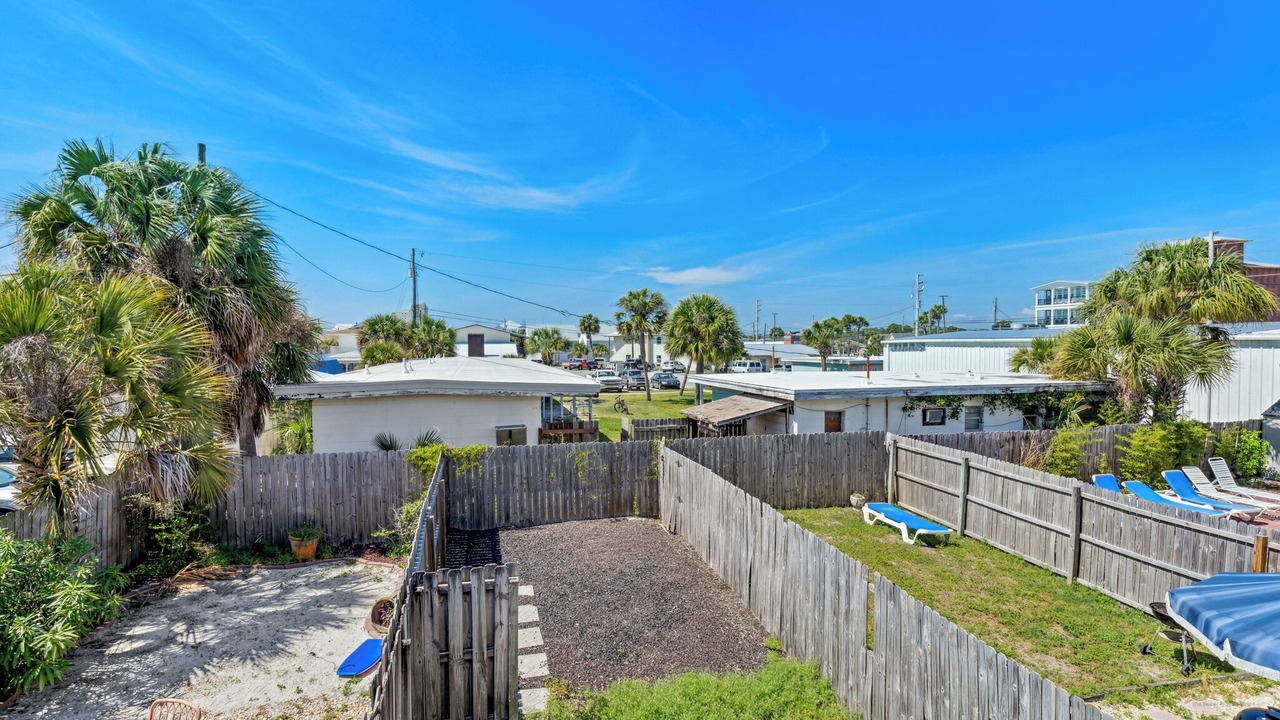 Photo of Patio Balcony in Silver Sands Beach