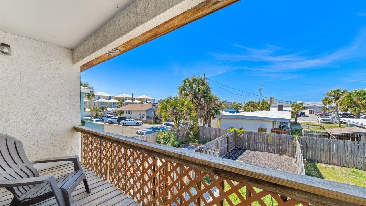 Photo of Patio Balcony in Silver Sands Beach