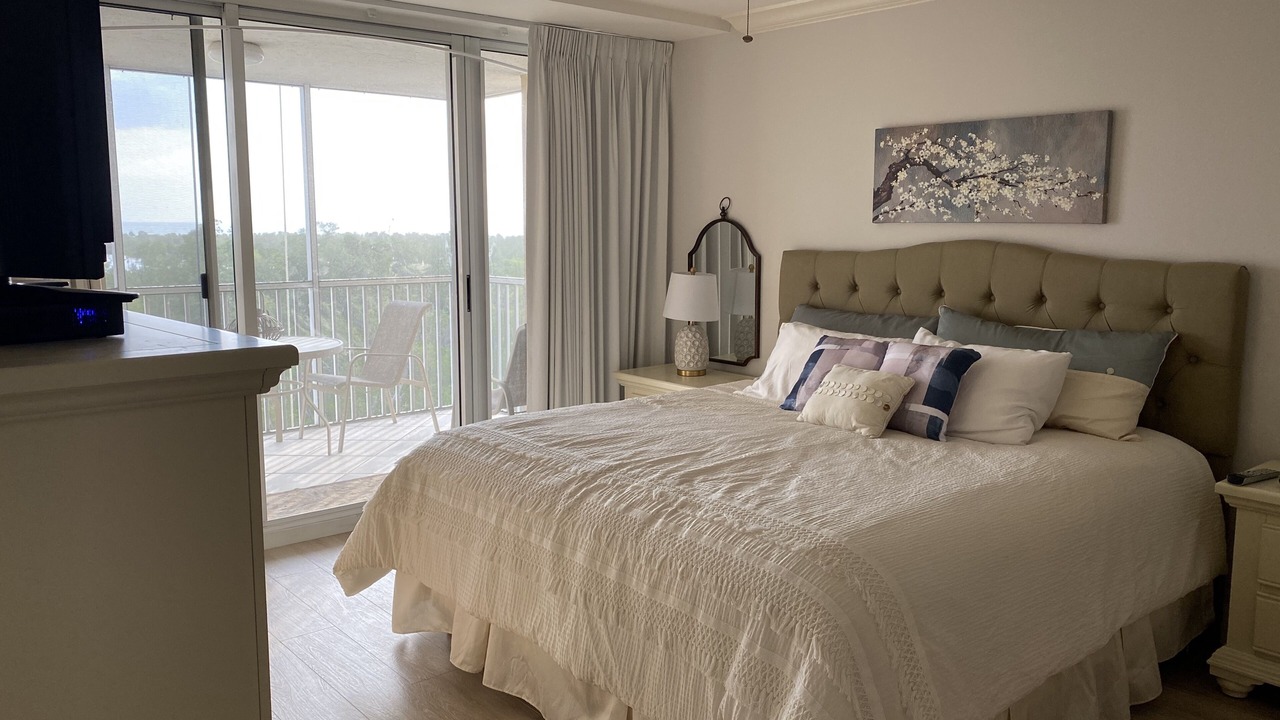 Photo of Bedroom in Pelican Bay