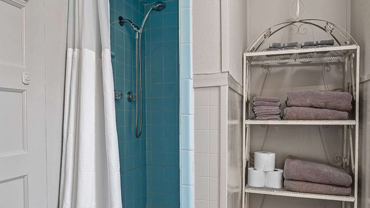Photo of Bathroom in Uncertain