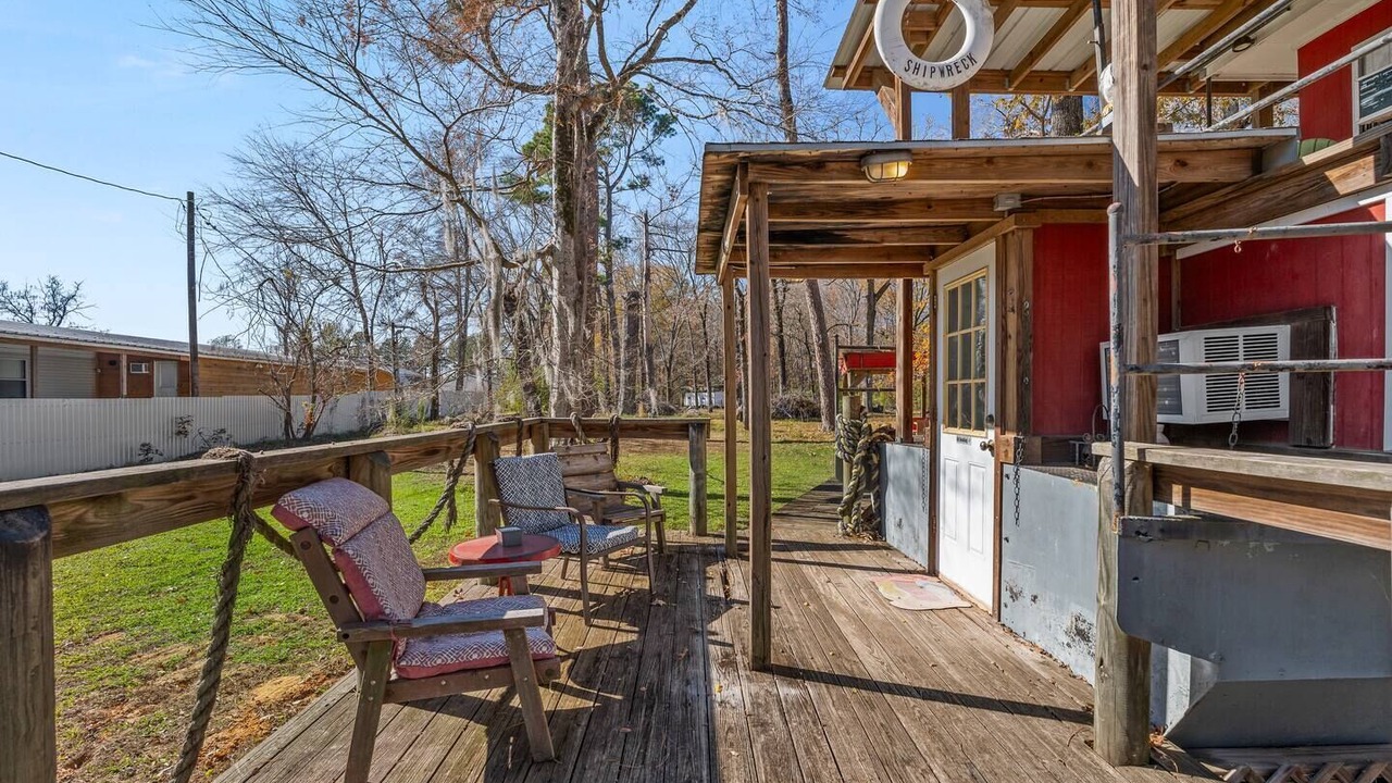 Photo of Patio Balcony in Uncertain