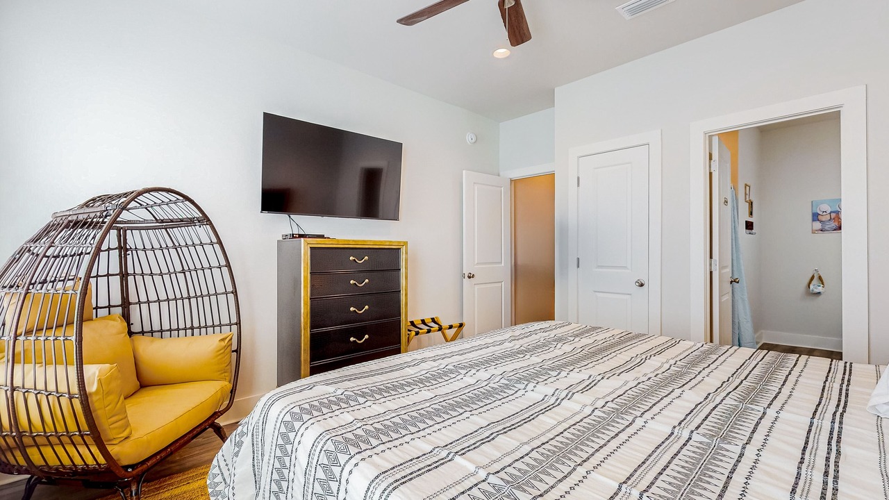 Photo of Bedroom in Gulf Shores