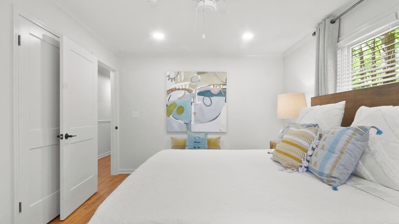 Photo of Bedroom in Samantha
