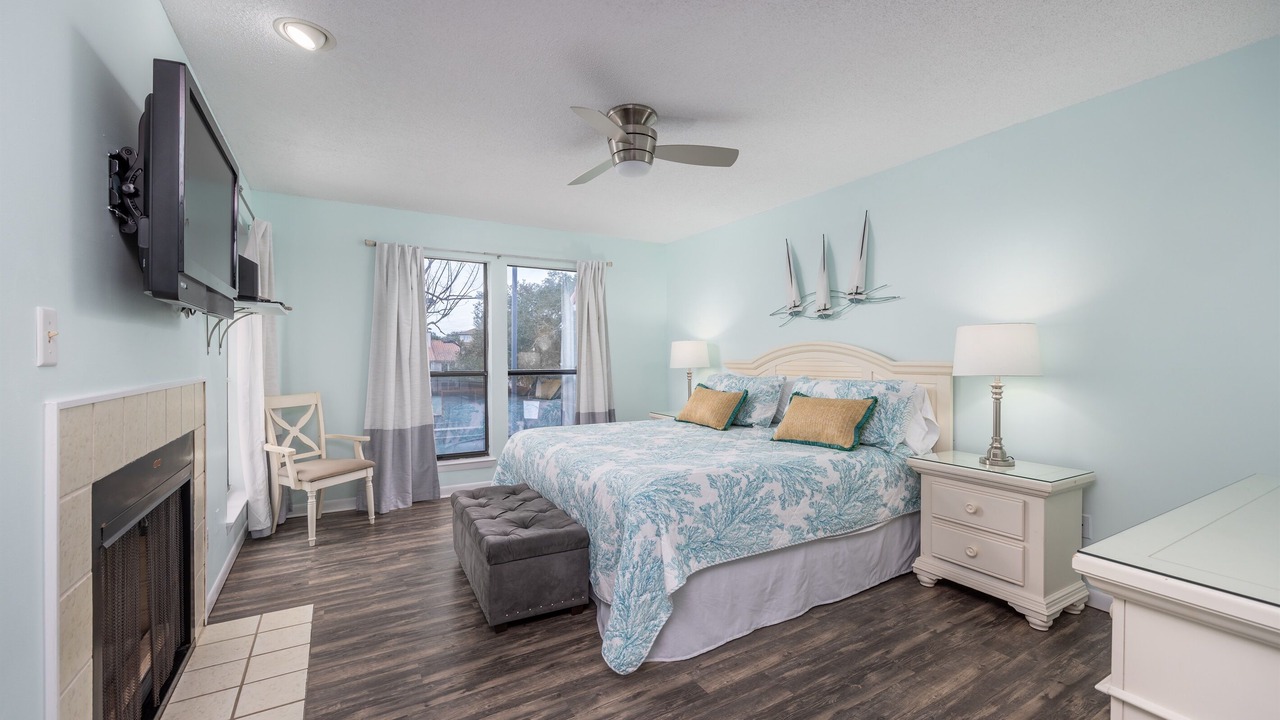 Photo of Bedroom in Four Mile Village