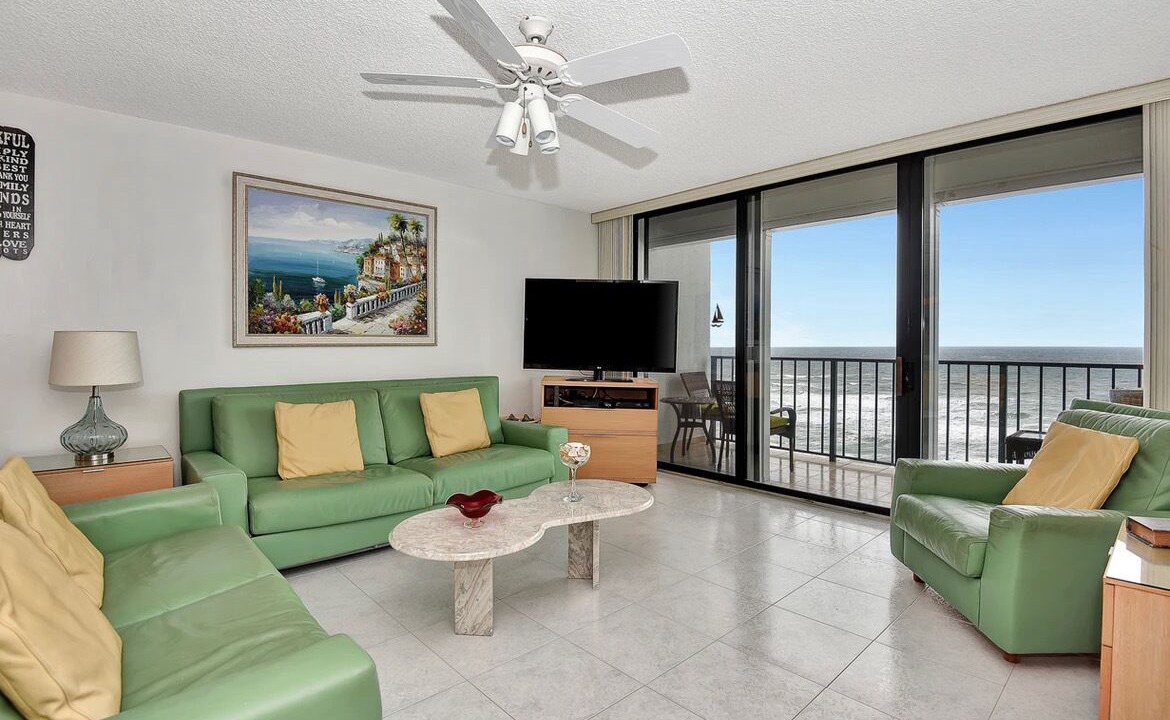 Photo of Livingroom in Bridgeport Heights