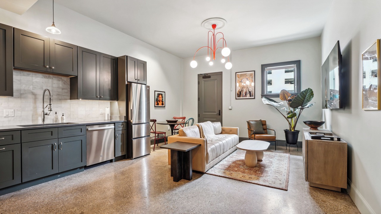 Photo of Livingroom in Central Business District
