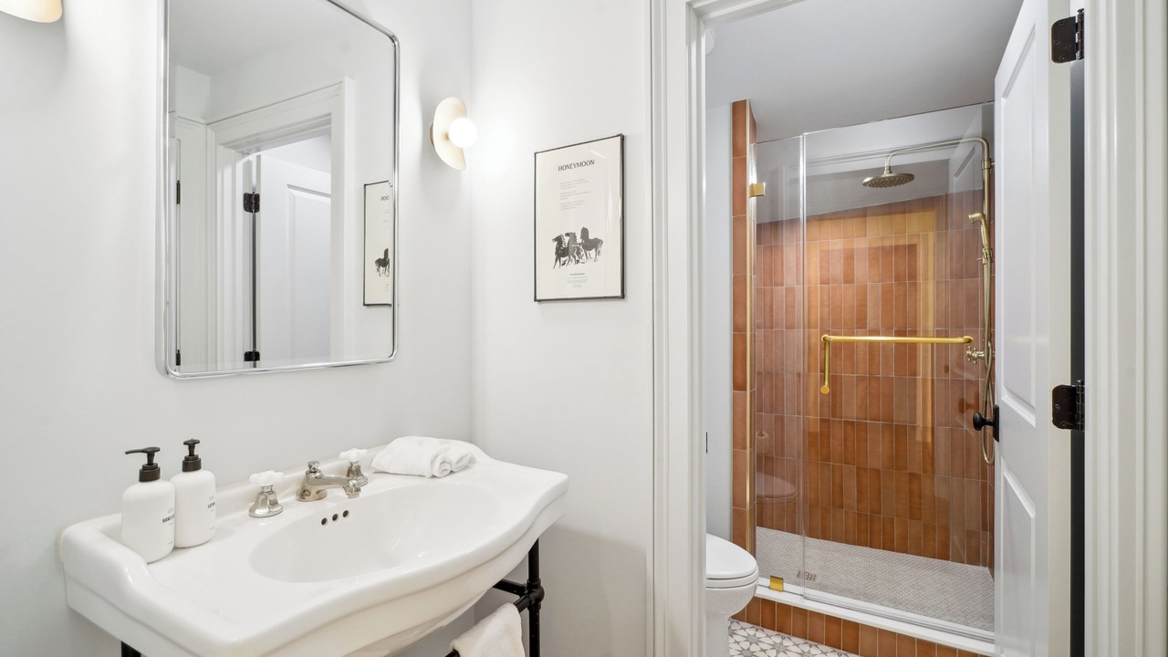 Photo of Bathroom in Central Business District