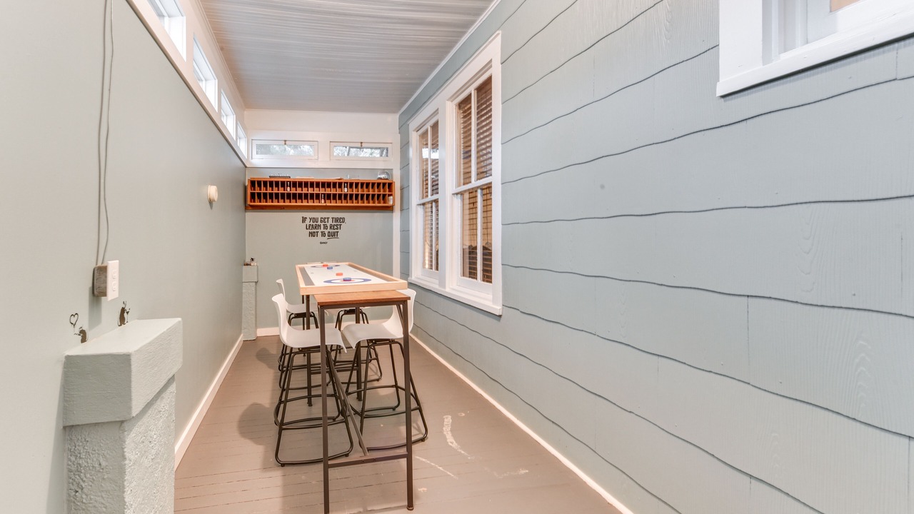 Photo of Bedroom in Roseland Terrace Historic District