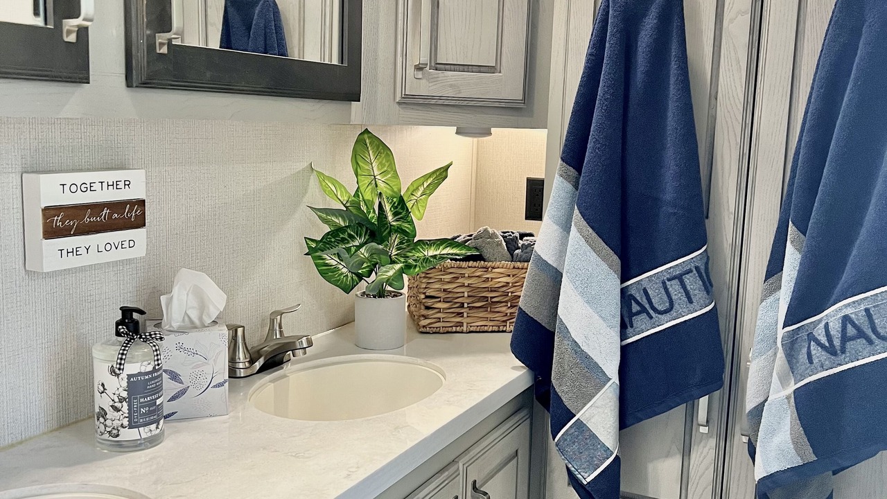 Photo of Bathroom in Etoile