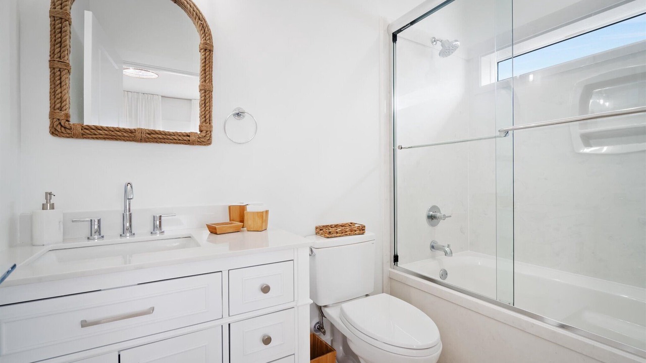 Photo of Bathroom in Dauphin Island