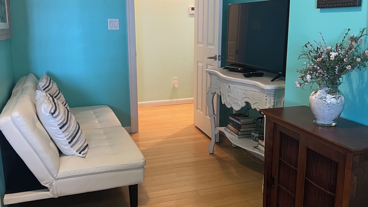 Photo of Livingroom in Apalachicola
