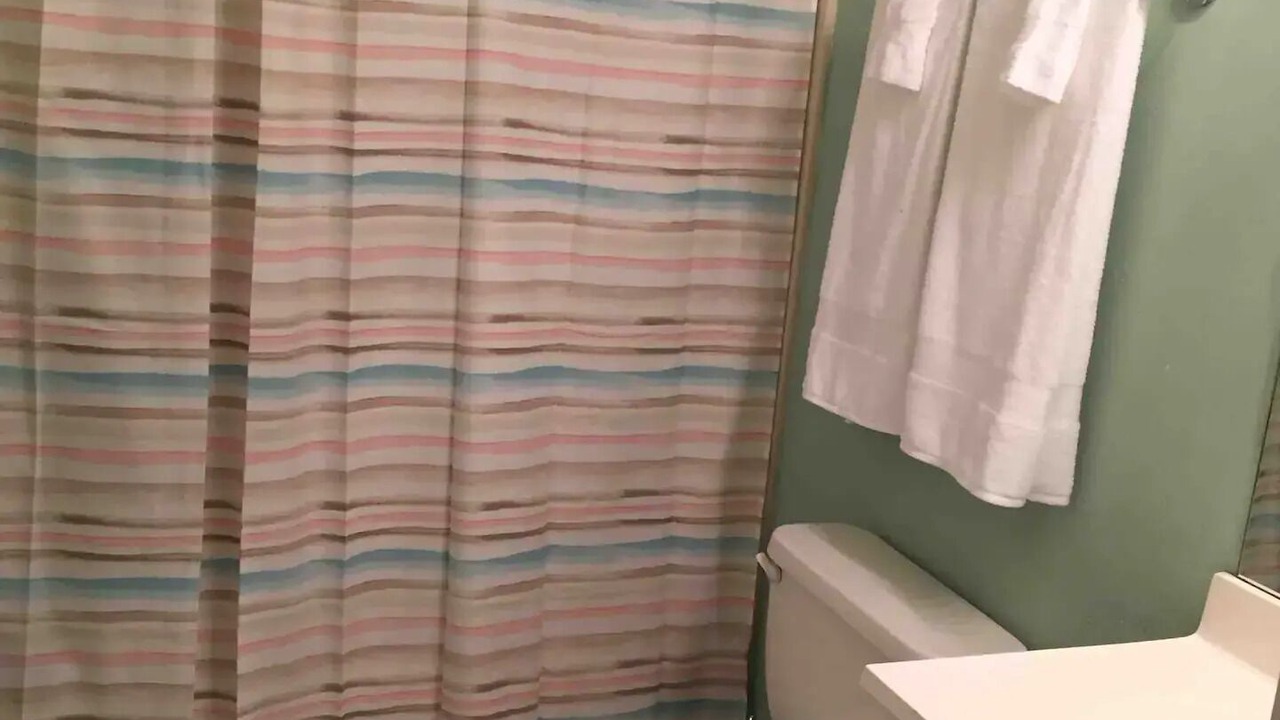Photo of Bathroom in Summer Breeze