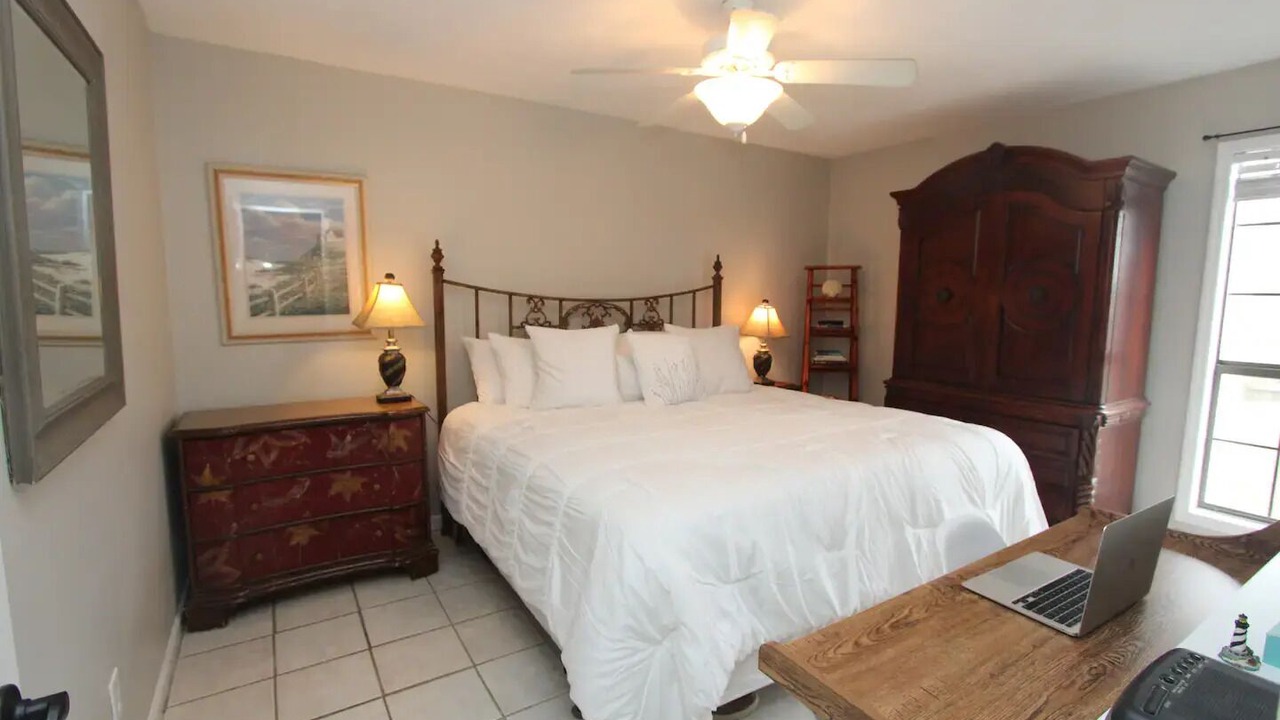 Photo of Bedroom in Summer Breeze