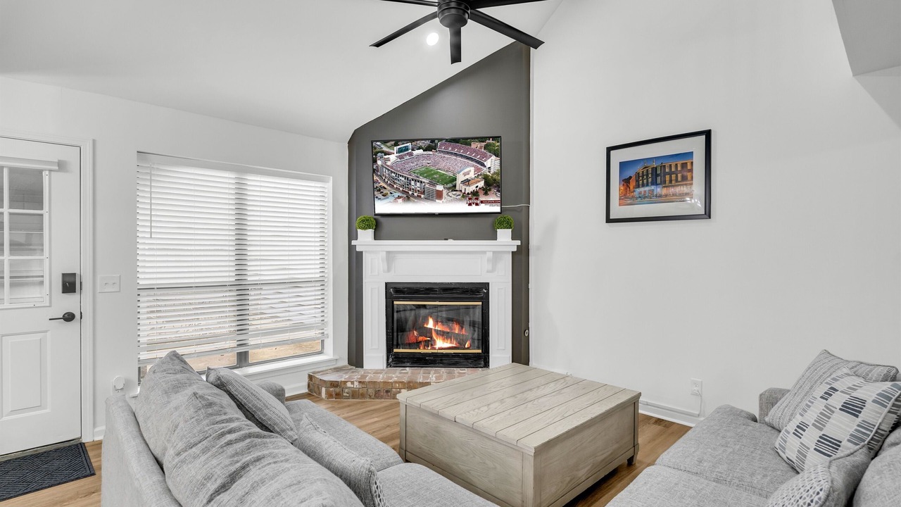 Photo of Livingroom in Starkville