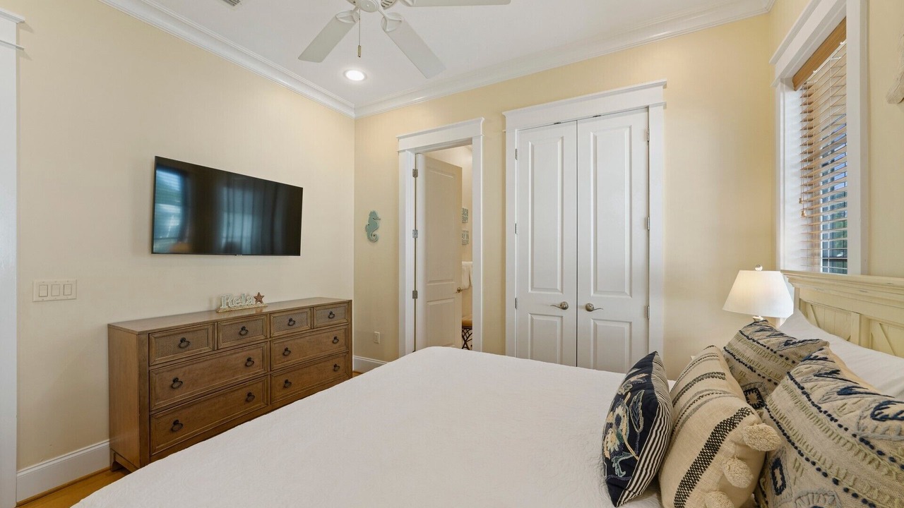 Photo of Bedroom in Lakeside at Blue Mountain Beach