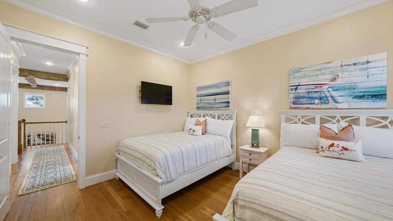 Photo of Bedroom in Lakeside at Blue Mountain Beach