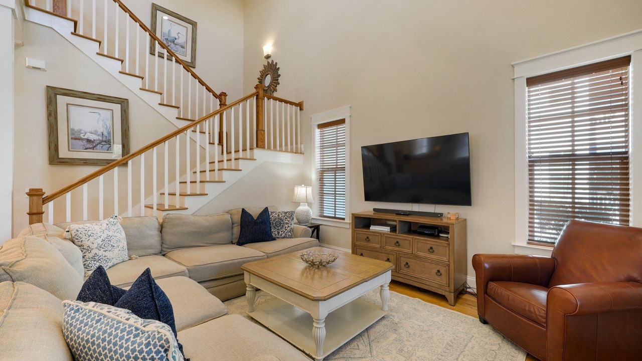 Photo of Livingroom in Lakeside at Blue Mountain Beach