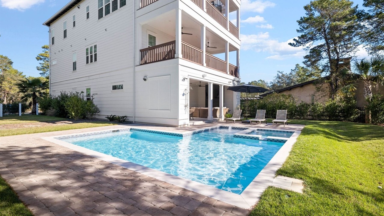 Photo of Outdoor in Gulfview Heights