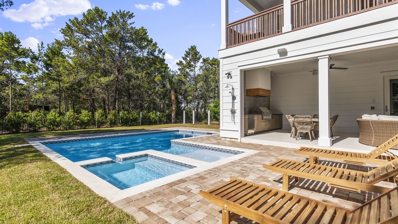 Photo of Outdoor in Gulfview Heights