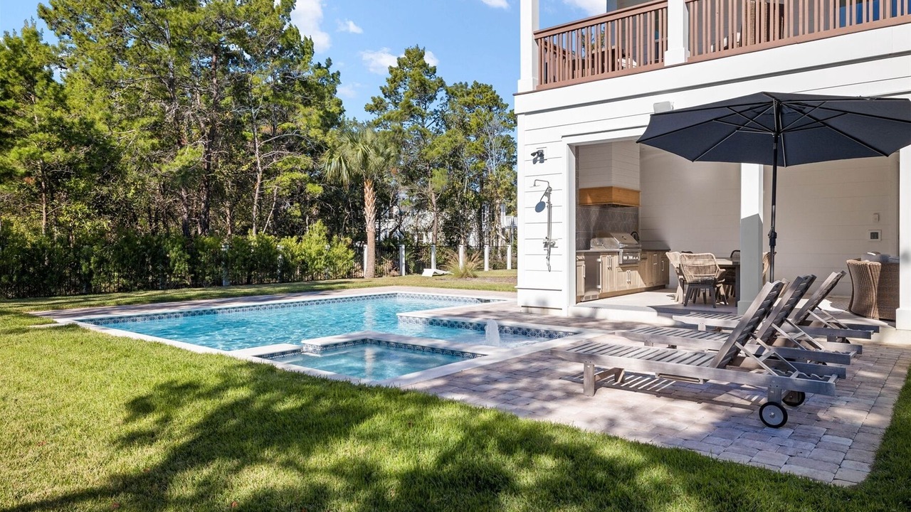 Photo of Outdoor in Gulfview Heights