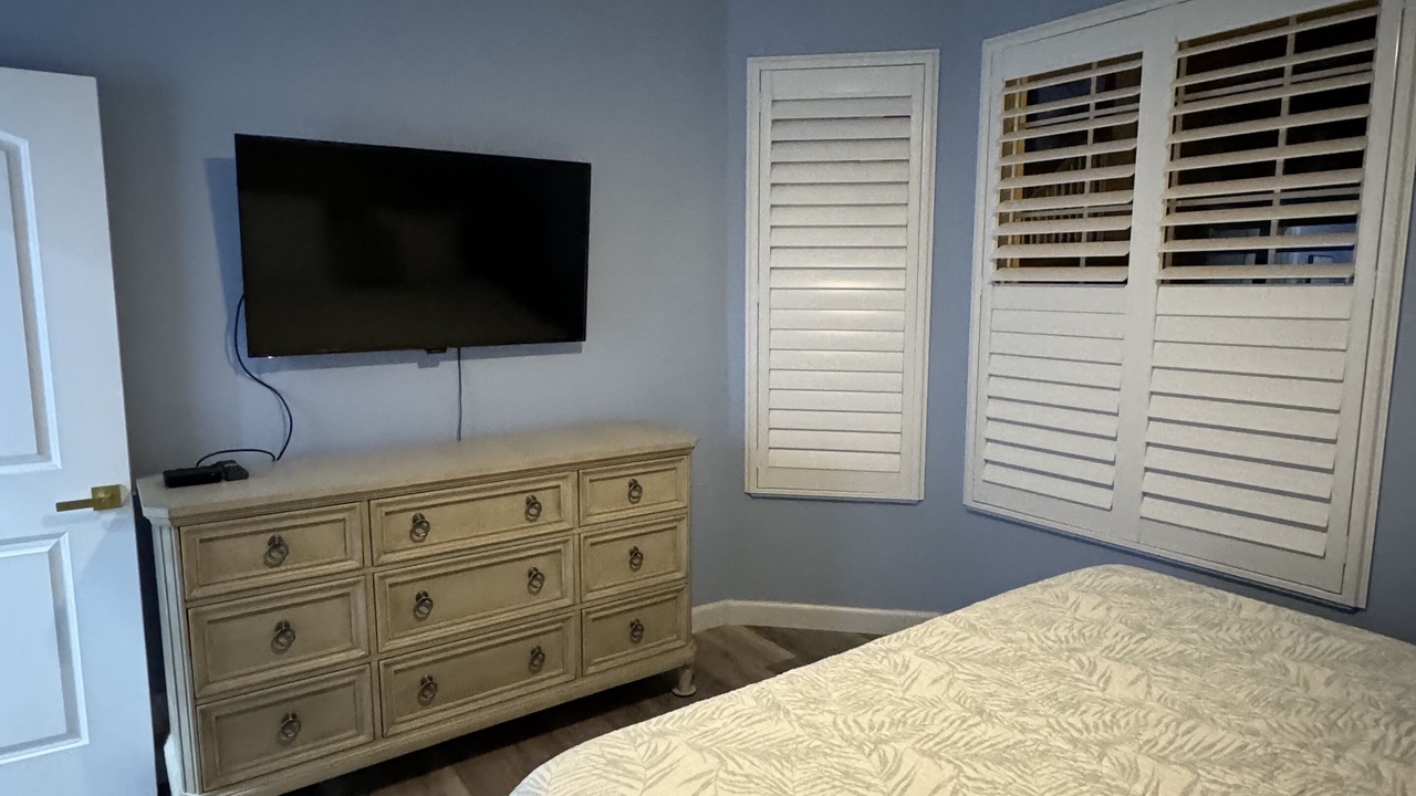 Photo of Bedroom in Tropical Cove
