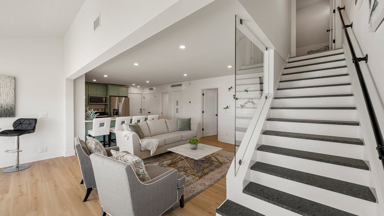 Photo of Livingroom in Upper Grand Lagoon