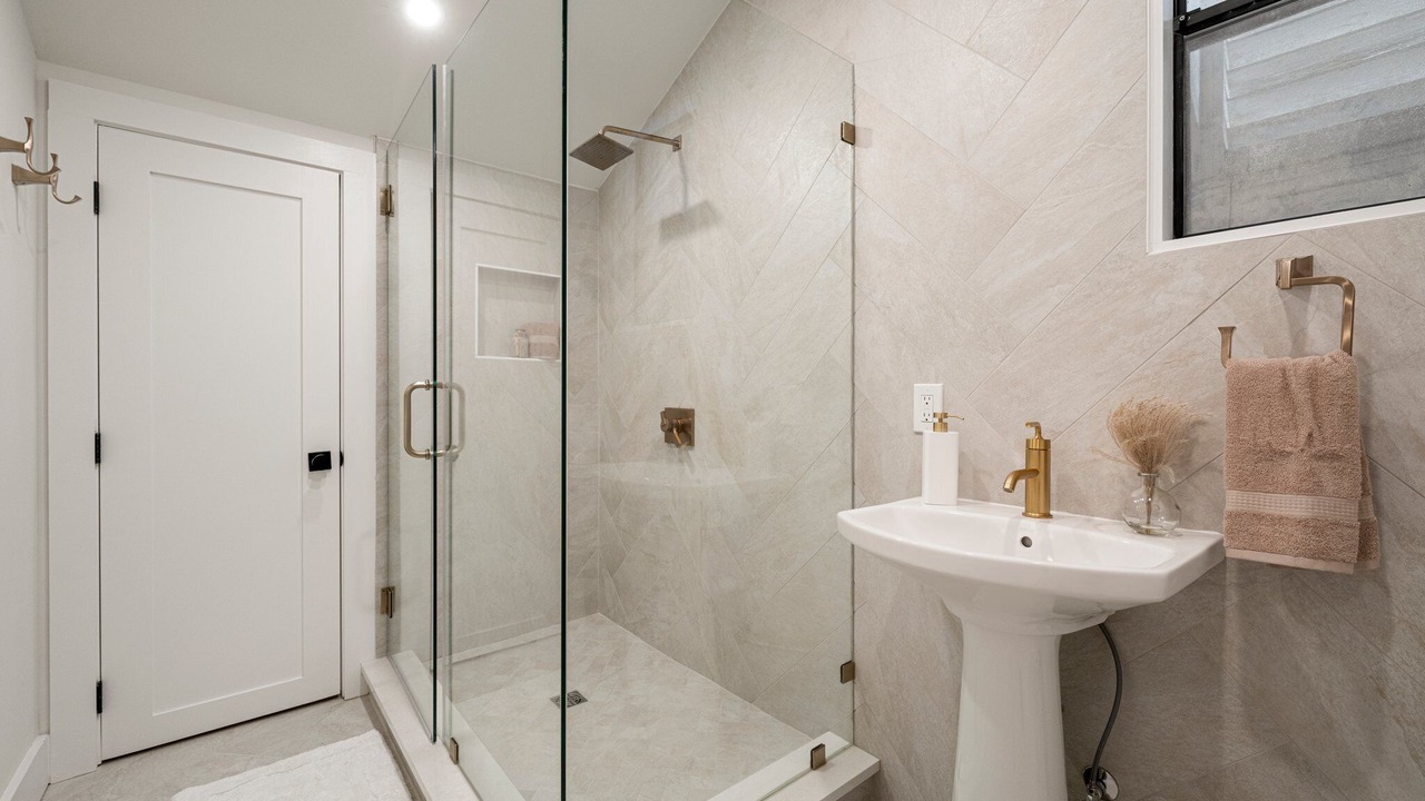 Photo of Bathroom in Upper Grand Lagoon