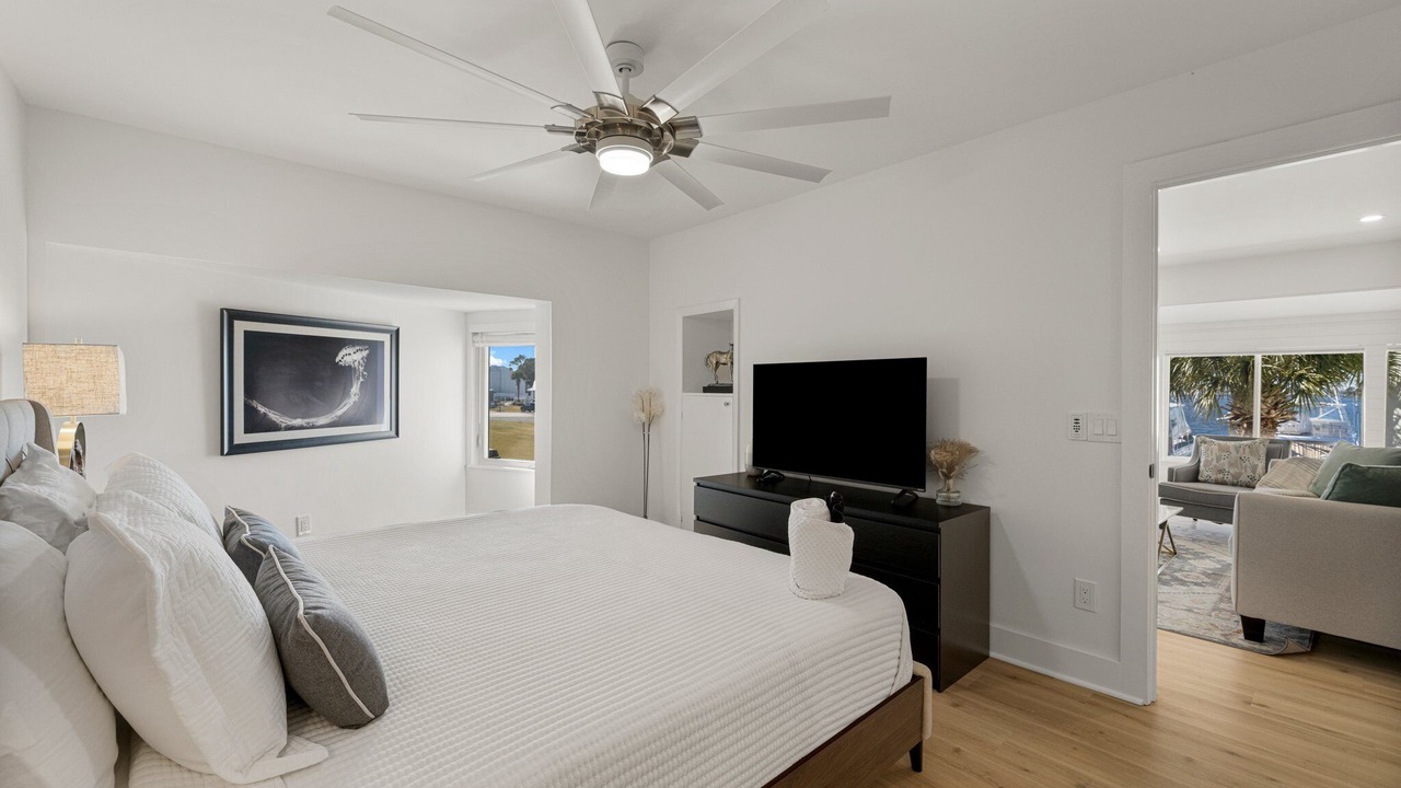 Photo of Bedroom in Upper Grand Lagoon