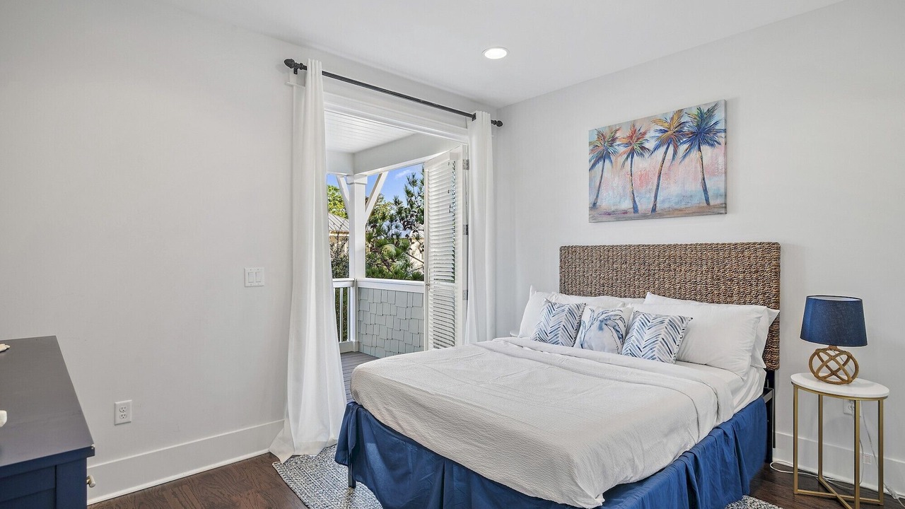 Photo of Bedroom in Santa Rosa Beach