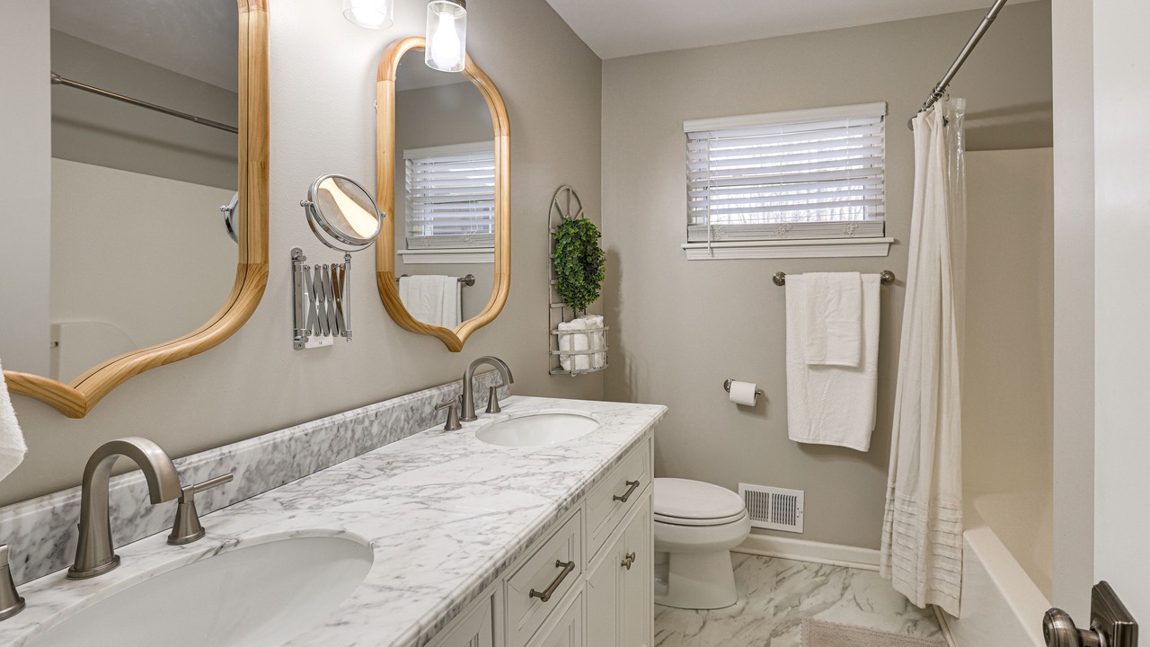 Photo of Bathroom in Fultondale