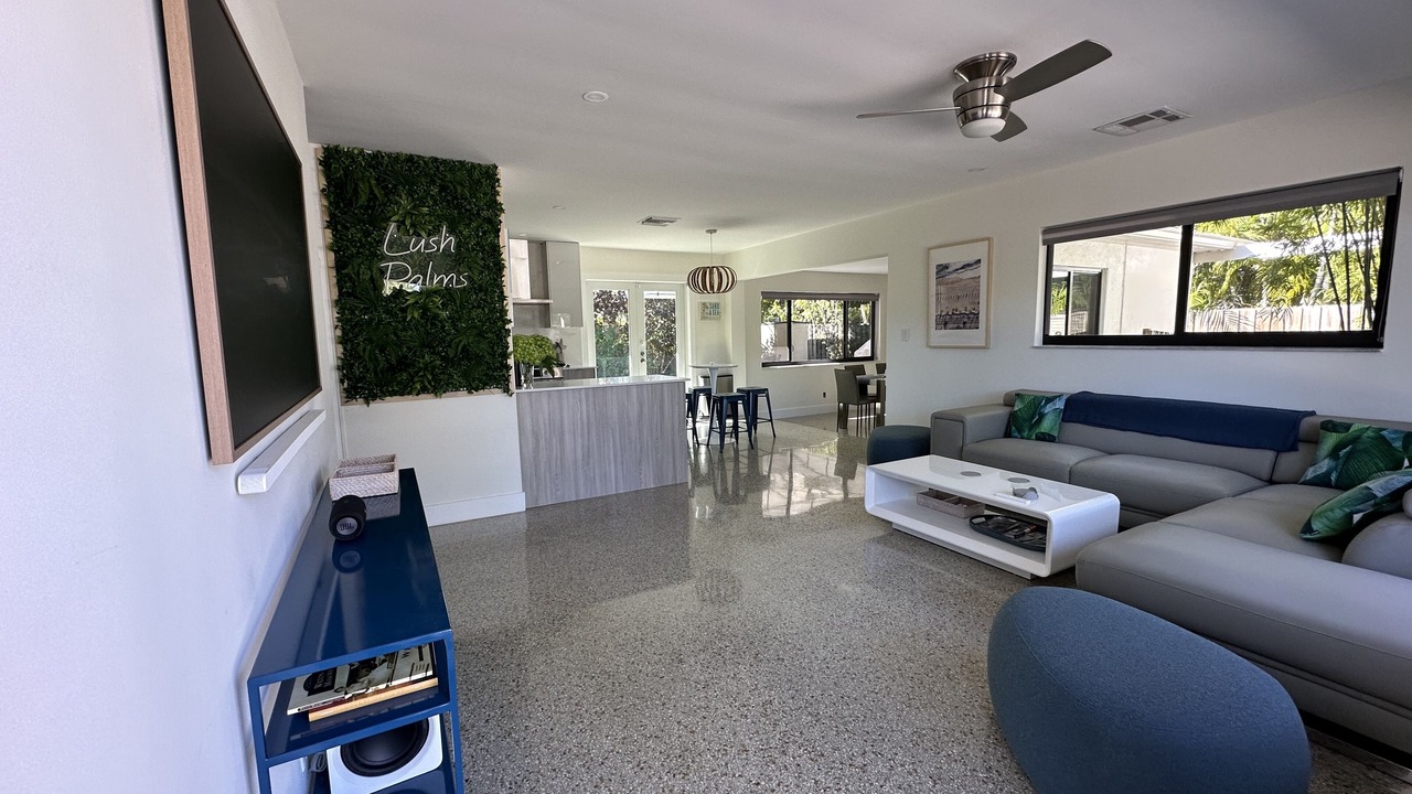 Photo of Livingroom in Wilton Manors