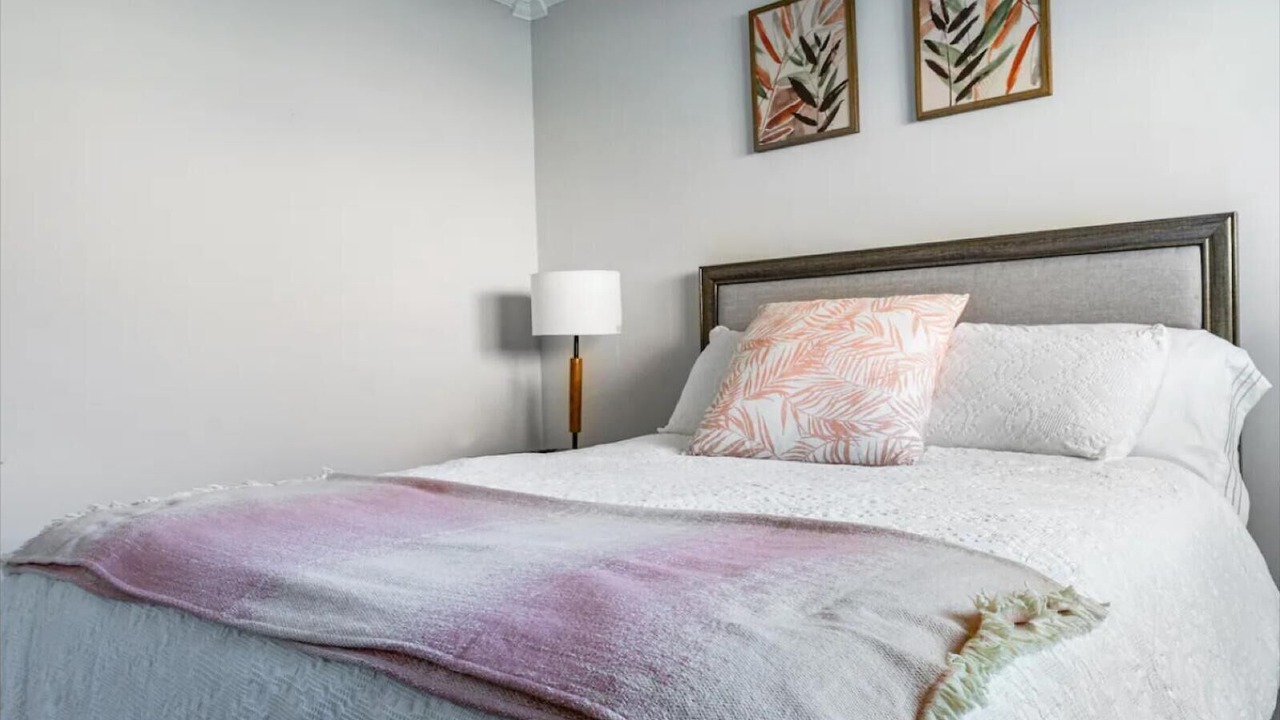 Photo of Bedroom in Palm Aire Village West