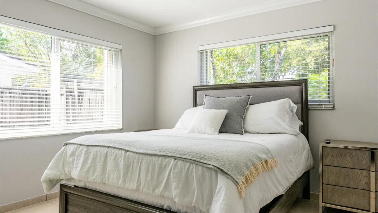 Photo of Bedroom in Palm Aire Village West