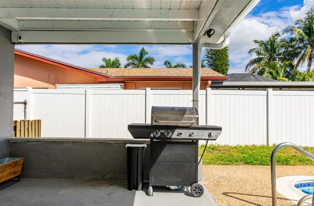 Photo of Outdoor in Palm Aire Village West