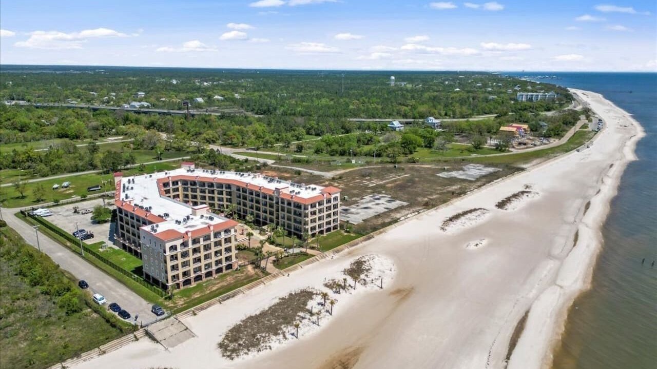 Photo of Outdoor in Henderson Point