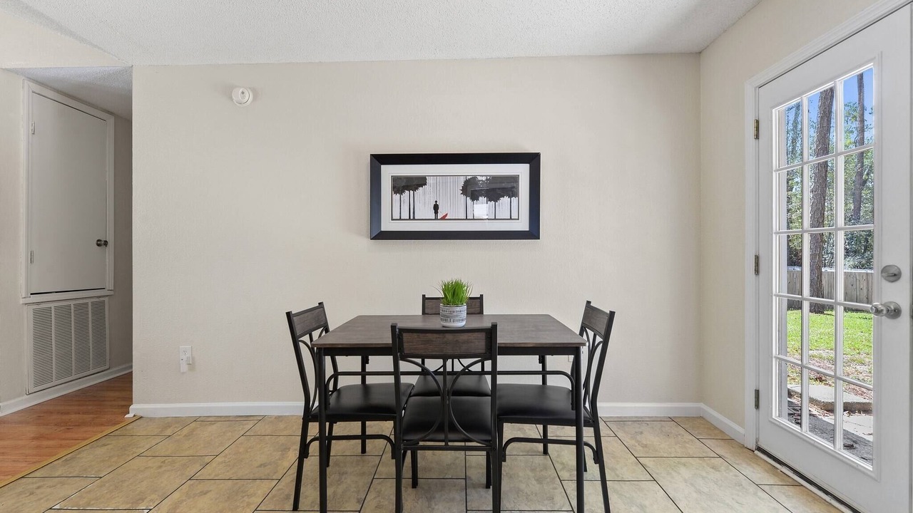 Photo of Others in Diamondhead