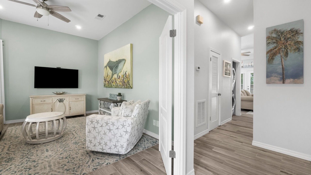 Photo of Bedroom in Crystal Beach